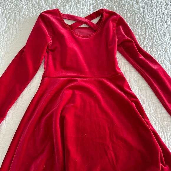 NEW Children’s Place Red Velvet dress cross back l/s 5/ - Picture 3 of 4